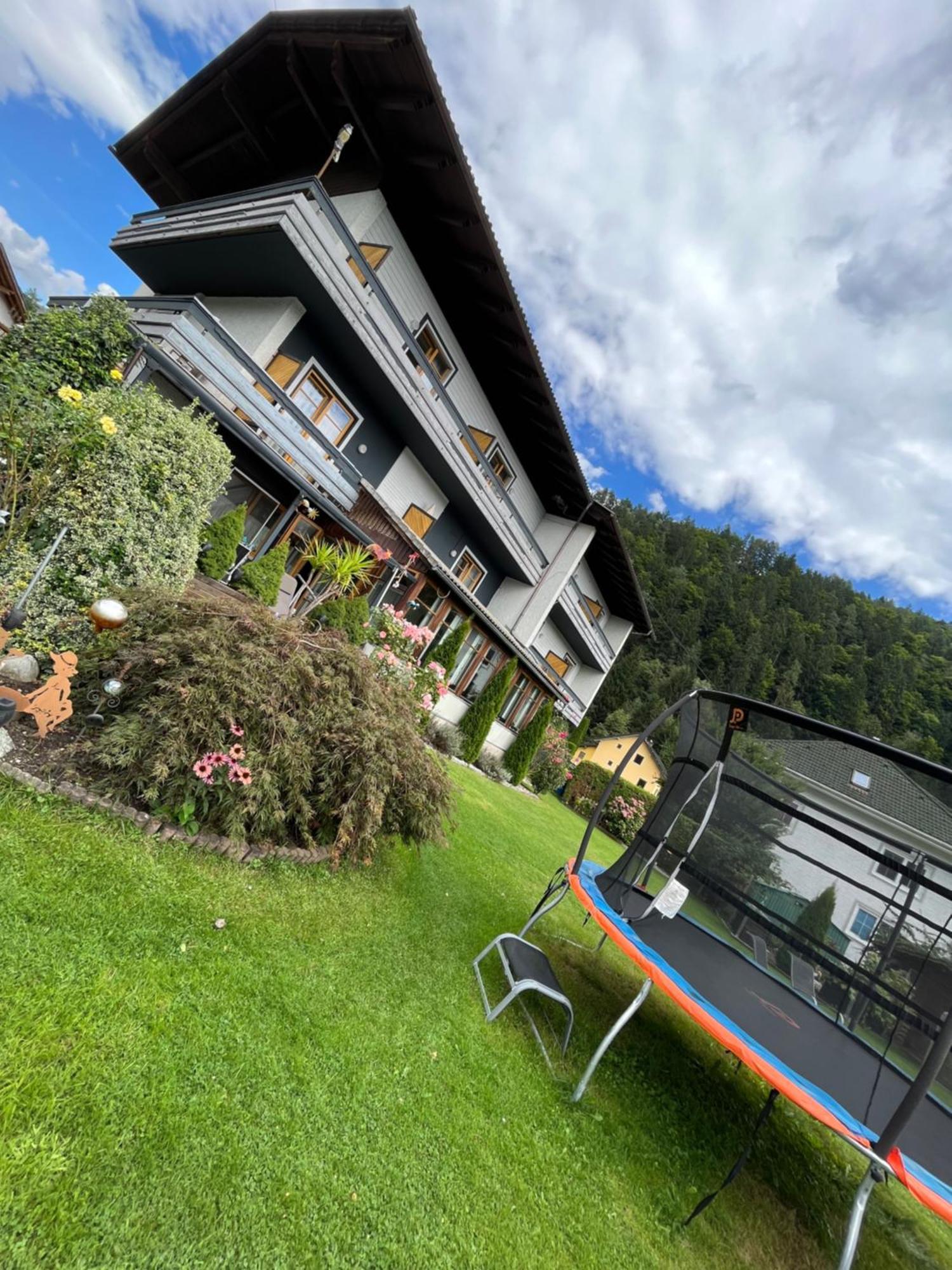 Pension Laerchenhof 多布里亚赫 外观 照片